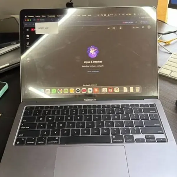 Tela para MacBook Air M1 (A2337) comprada por cliente de Pernambuco, funcionando